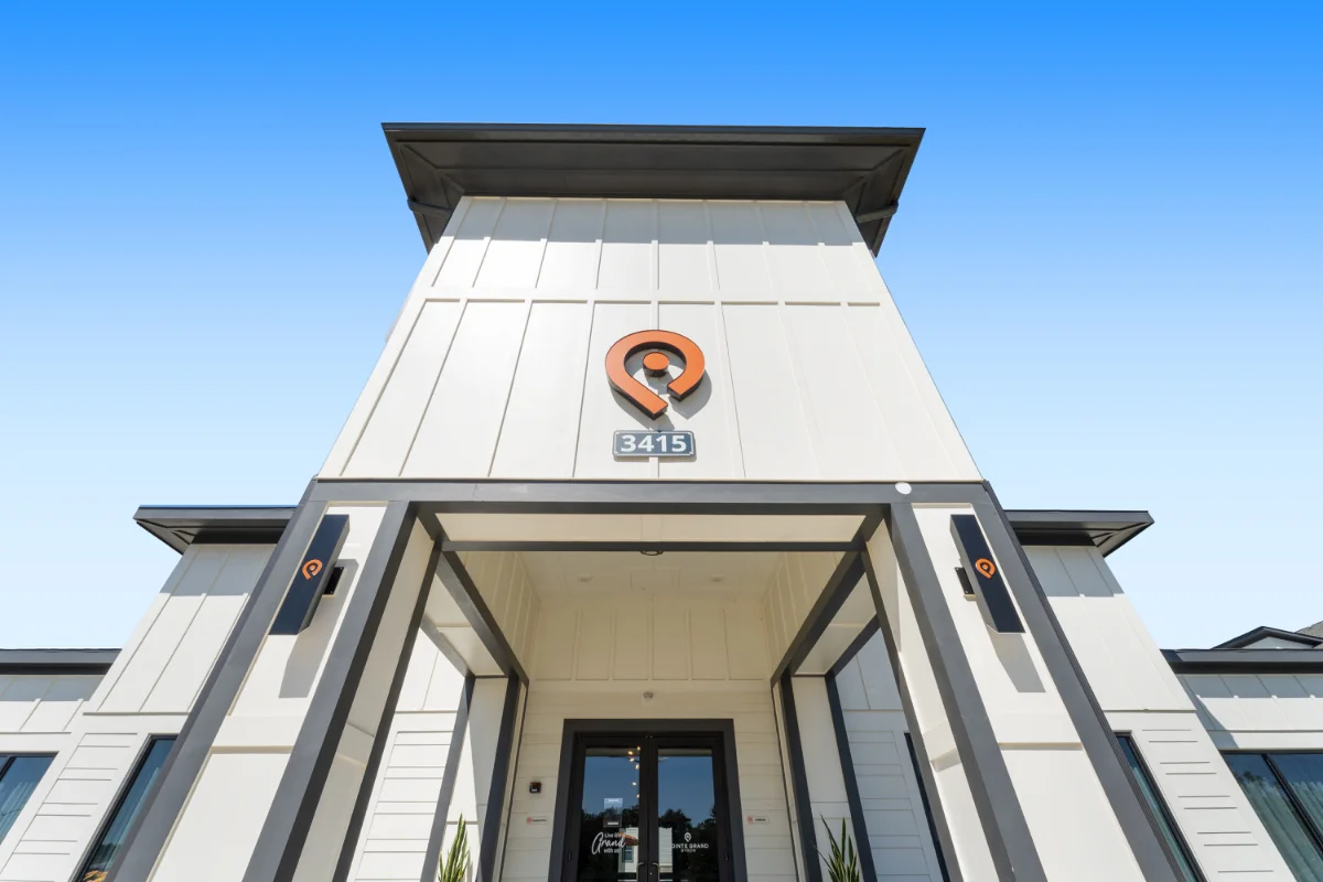A Pointe Grand apartment community